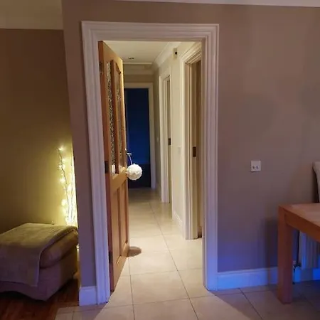 Casa vacanze Luxurious Log With Lay-z Hot Tub